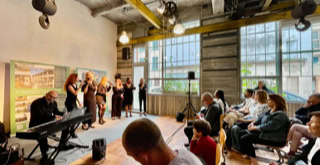 Photo de l'inauguration du tiers-lieu, un concert de jazz à l'occasion de jazz à Vienne.