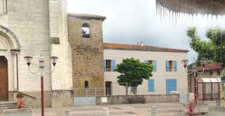 Photo du bâtiment communal ancien réhabilité. 